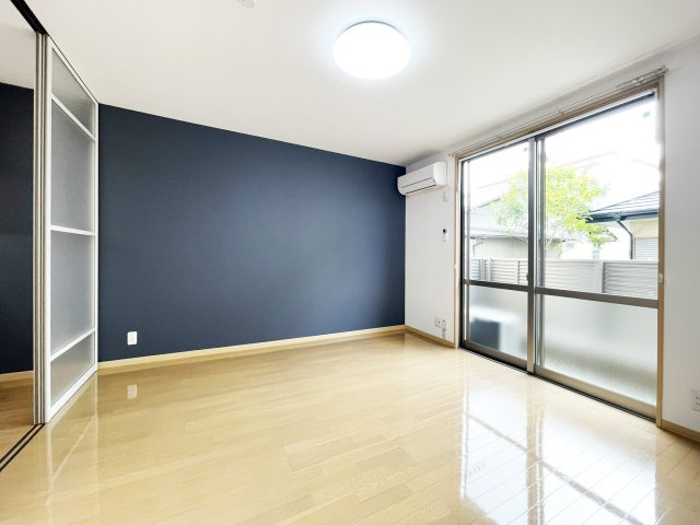 シャーメゾン安宅の居間・リビング