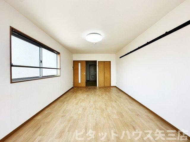 レジデンス南昭和の居間・リビング|居間です