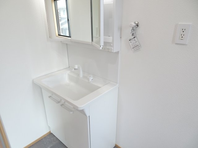 CARINの独立洗面台