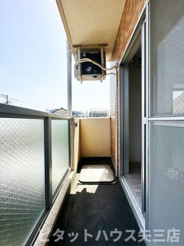 パールメゾンIIのバルコニー|お洗濯にも便利なバルコニー付き