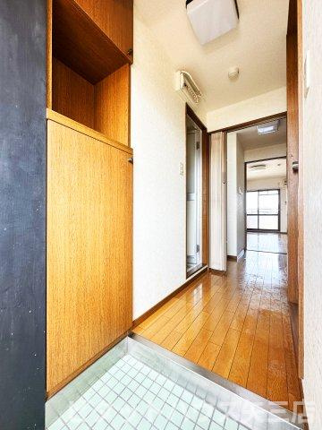 リファインハイツの玄関|きれいな玄関です