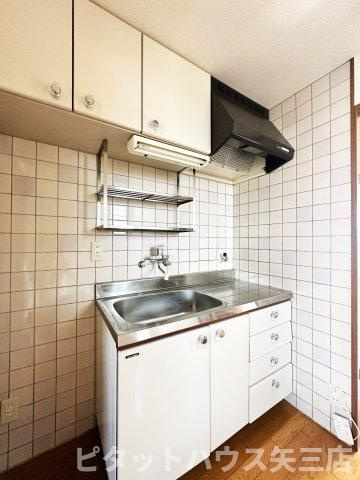 リファインハイツのキッチン|お料理しやすいキッチンです