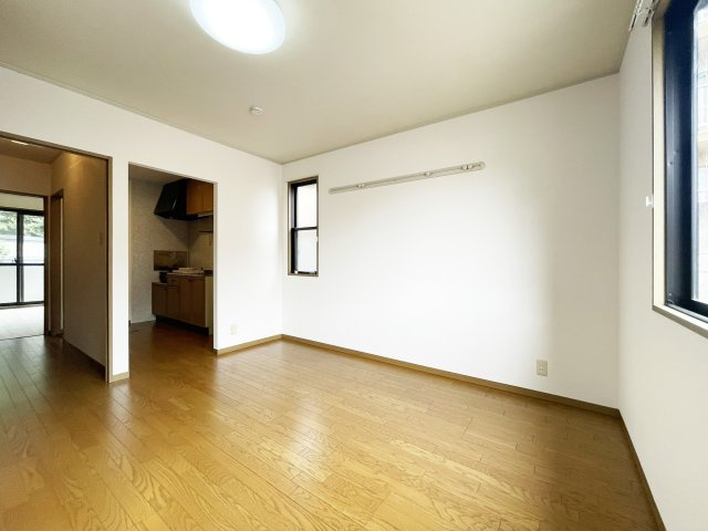 ステイトメント安宅　Ｂ棟の居間・リビング