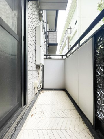 ステイトメント安宅　Ｂ棟のバルコニー