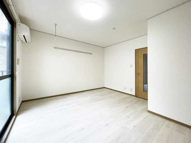 ステイトメント安宅　Ｂ棟の居間・リビング