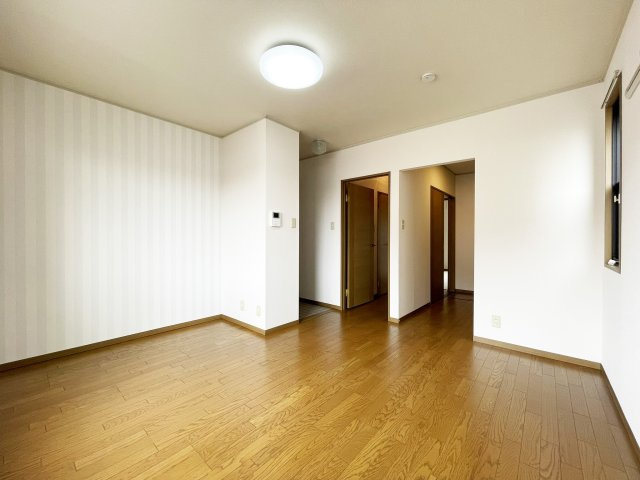 ステイトメント安宅　Ｂ棟の居間・リビング