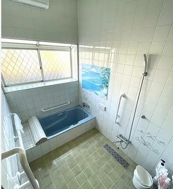 【中古】鶴ヶ島市下新田中古住宅の浴室|広々した浴室です！