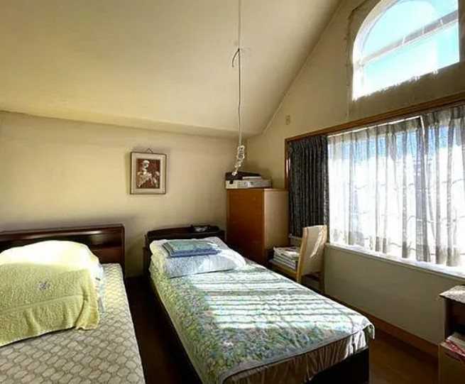 【中古】鶴ヶ島市下新田中古住宅の洋室|2F洋室です！主寝室にいかがでしょうか♪