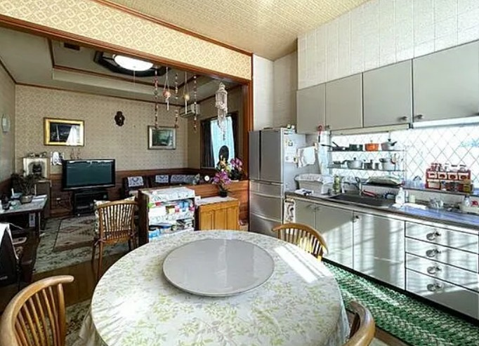 【中古】鶴ヶ島市下新田中古住宅のキッチン|ダイニングキッチンです☆