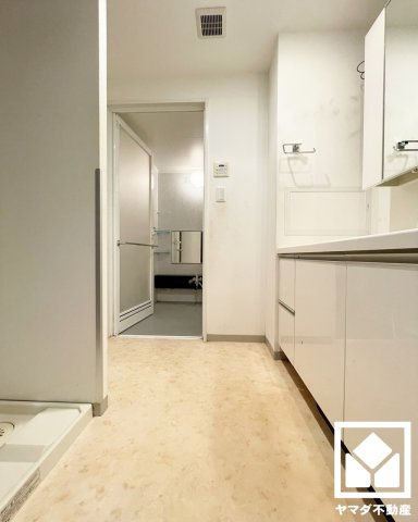 ディークラディア醍醐駅前の洗面所