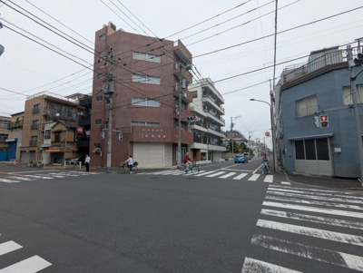 【前面道路含む現地写真】 | 墨田区横川１丁目の戸建