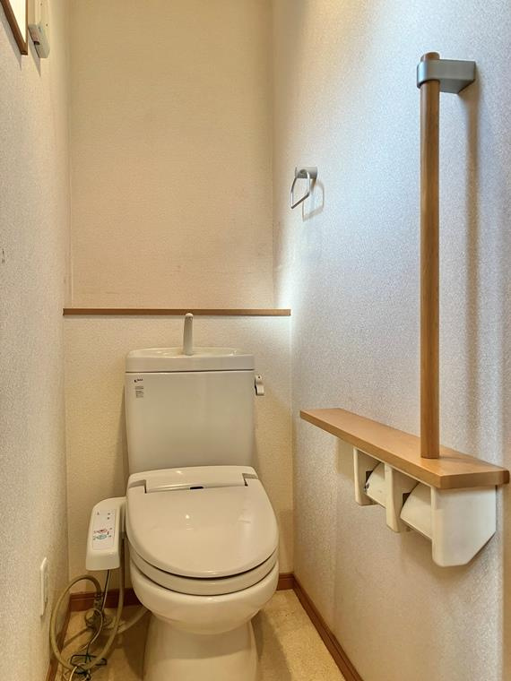 新白岡戸建のトイレ