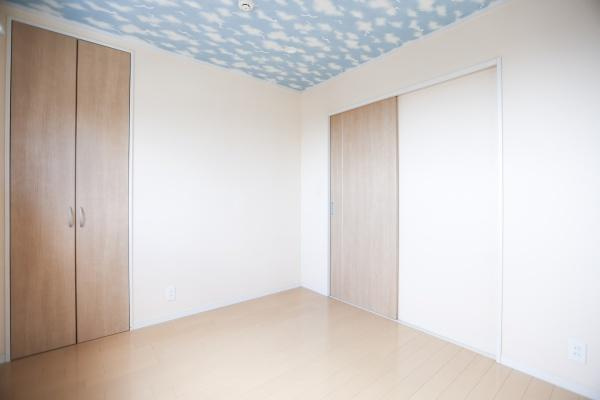 別府南立石　中古のバルコニー|キッチンの勝手口からもバルコニーに出ることができます◎