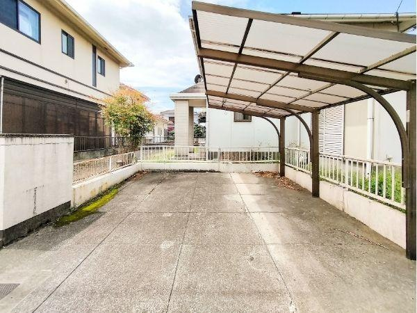 下郡　中古住宅の駐車場|駐車場
