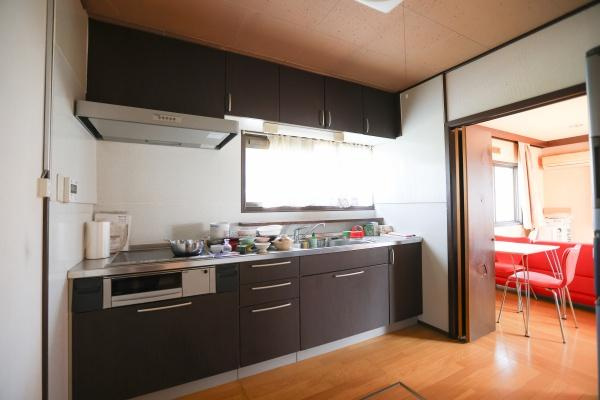 下郡　中古住宅のキッチン|IH採用のシステムキッチン♪