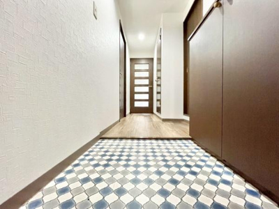 【内装】 | シャルマンフジ堺北 | オープンでのびやかな空間を生み出す、こだわりの広がりとゆとり。家族と過ごす時間を大切にしたい方にぴったりの明るくゆとりある住空間です。