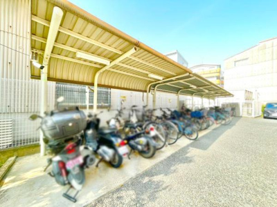 【その他共用部分】 | シャルマンフジ堺北 | 清潔に維持されている共用部。住む方のマナーの良さが感じられます！