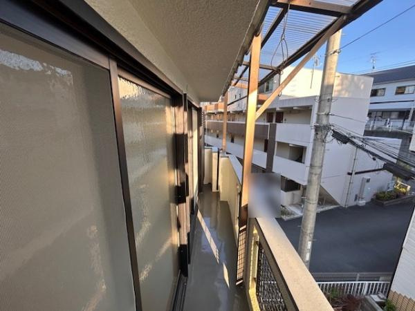 【バルコニー】