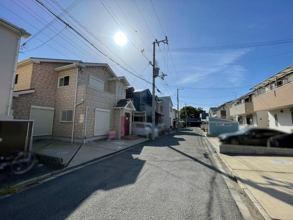 和歌山市西庄　中古戸建の前面道路含む現地写真