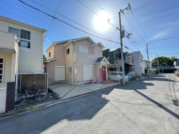 和歌山市西庄　中古戸建の前面道路含む現地写真