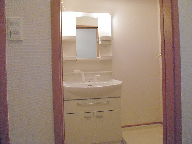 メゾン　ことぶきの洗面所|使いやすい洗面所です