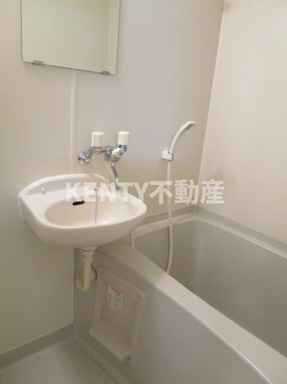 【浴室】 | サニーフラット大森 | コンパクトで使いやすいお風呂です