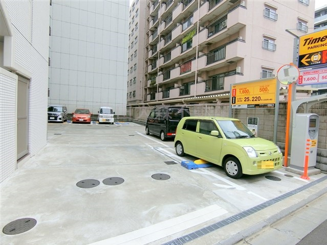 Gatehouse Otoriiの駐車場