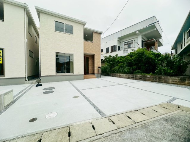 リーブルガーデン読谷村渡具知－2号棟の駐車場|駐車場の用意があります