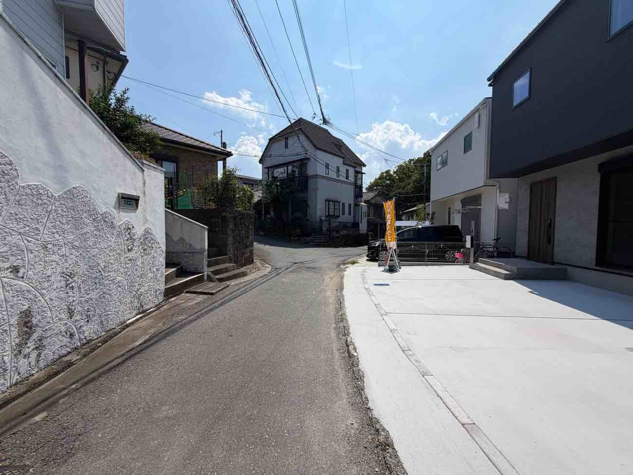 藤田一丁目の前面道路含む現地写真