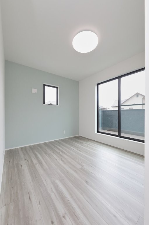 塔野一丁目の洋室