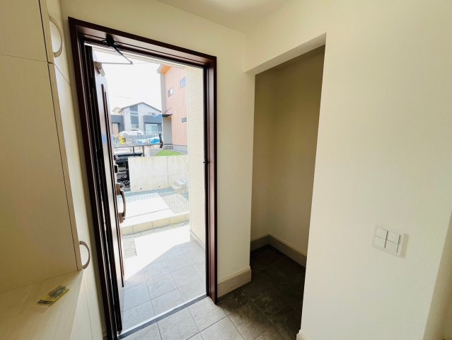 菊池郡大津町引水／29号棟のセキュリティ|お客様の顔を見て応対できる安心感のあるテレビモニター付きインターホン