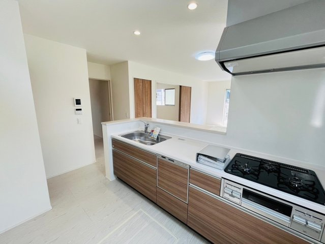 菊池郡大津町引水／29号棟のキッチン|食洗器付きなので食事のあとの片付けも手間が省けます。