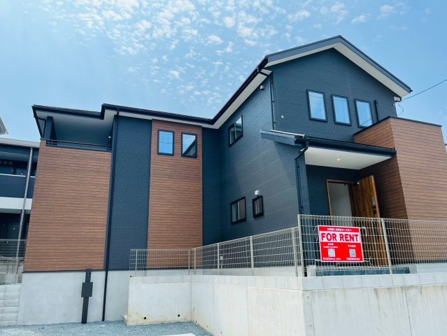 菊池郡大津町引水／31号棟／の外観|大津町引水の一戸建て賃貸☆リビングと２階の洋室にエアコンもついています！