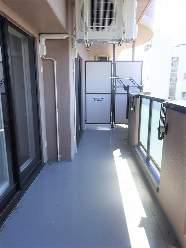 ロイヤル仁王レジデンスのバルコニー