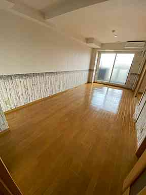 ロイヤル仁王レジデンスの居間・リビング