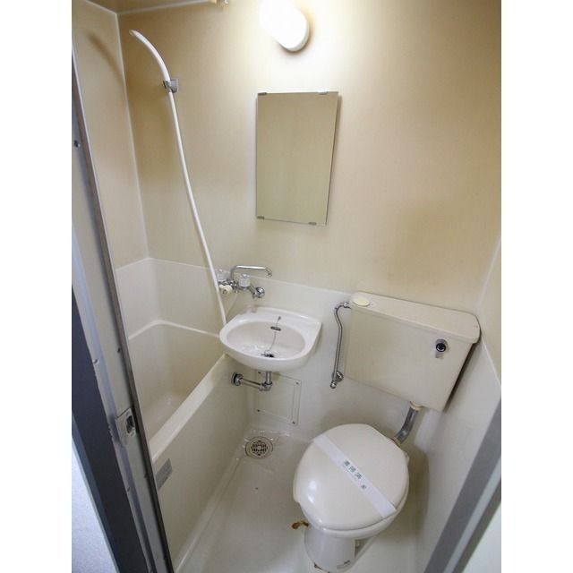 ＭＯＲＥ国立 の浴室