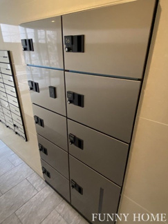 【その他共用部分】 | 不在時の荷物の受け取りに便利な宅配ボックス♪