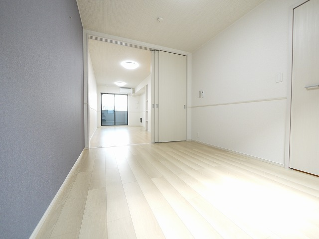 クレールシャトーの洋室|明るい洋室です