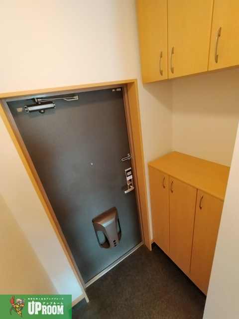 レンソイスの玄関