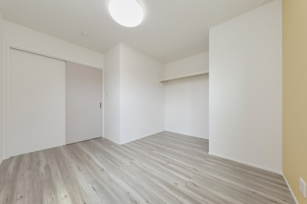 塔野一丁目の洋室