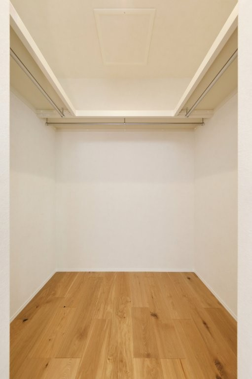 穴生一丁目（2期）の洋室