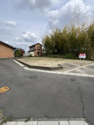 各務原市川島小網町字高塚1977番2、1977番3の前面道路含む現地写真