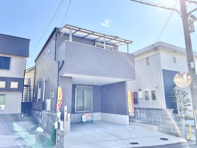 寝屋川市末広町　中古一戸建て