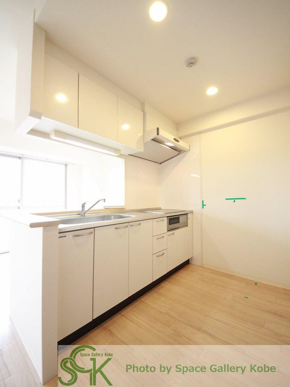 パインコート・平磯のキッチン|※お部屋により仕様が異なる場合があります。