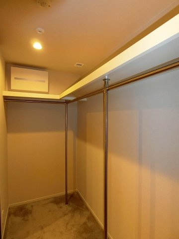港区三田２丁目の賃貸マンションのその他|ウォークインクローゼット
