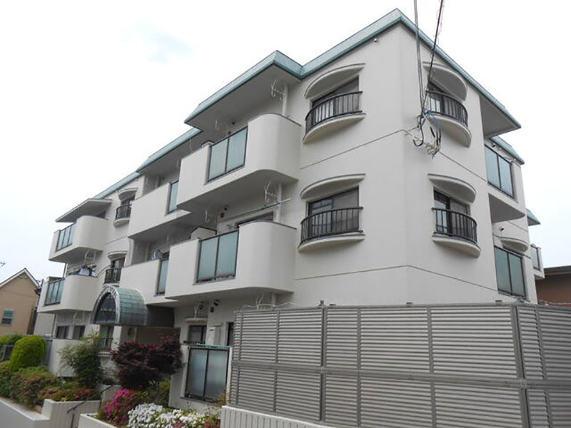 グリーンエクセル刀根山の外観