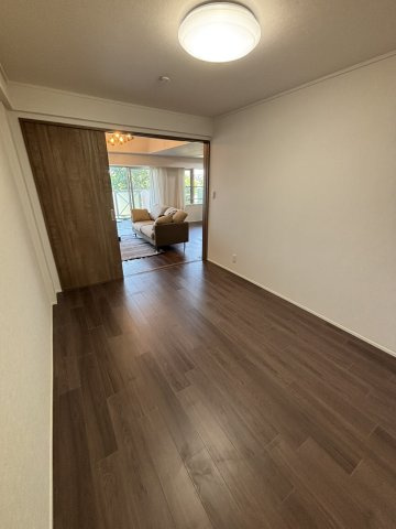 【居間・リビング】グランドメゾン朝比奈 