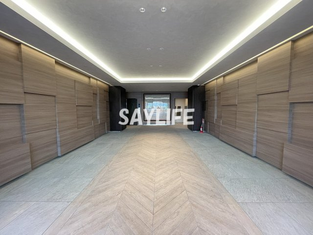 AELL OSAKA EASTのロビー