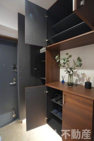 シティコート鵠沼の玄関|収納もある玄関です