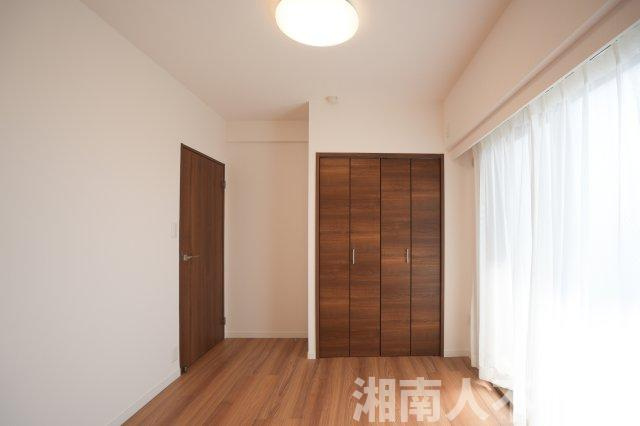 シティコート鵠沼の洋室|個人の部屋や寝室として使える洋室です